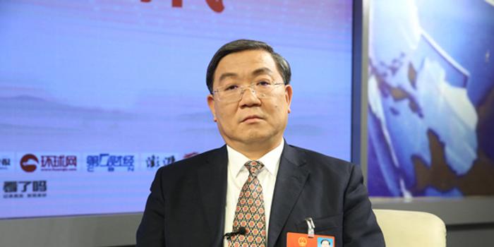 王凤朝砥砺前行，自信与成就之光的最新篇章